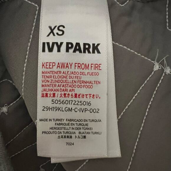 Ivy Park Hooded Quilted Logo Sweatshirt Vest Size XS - Picture 7 of 8